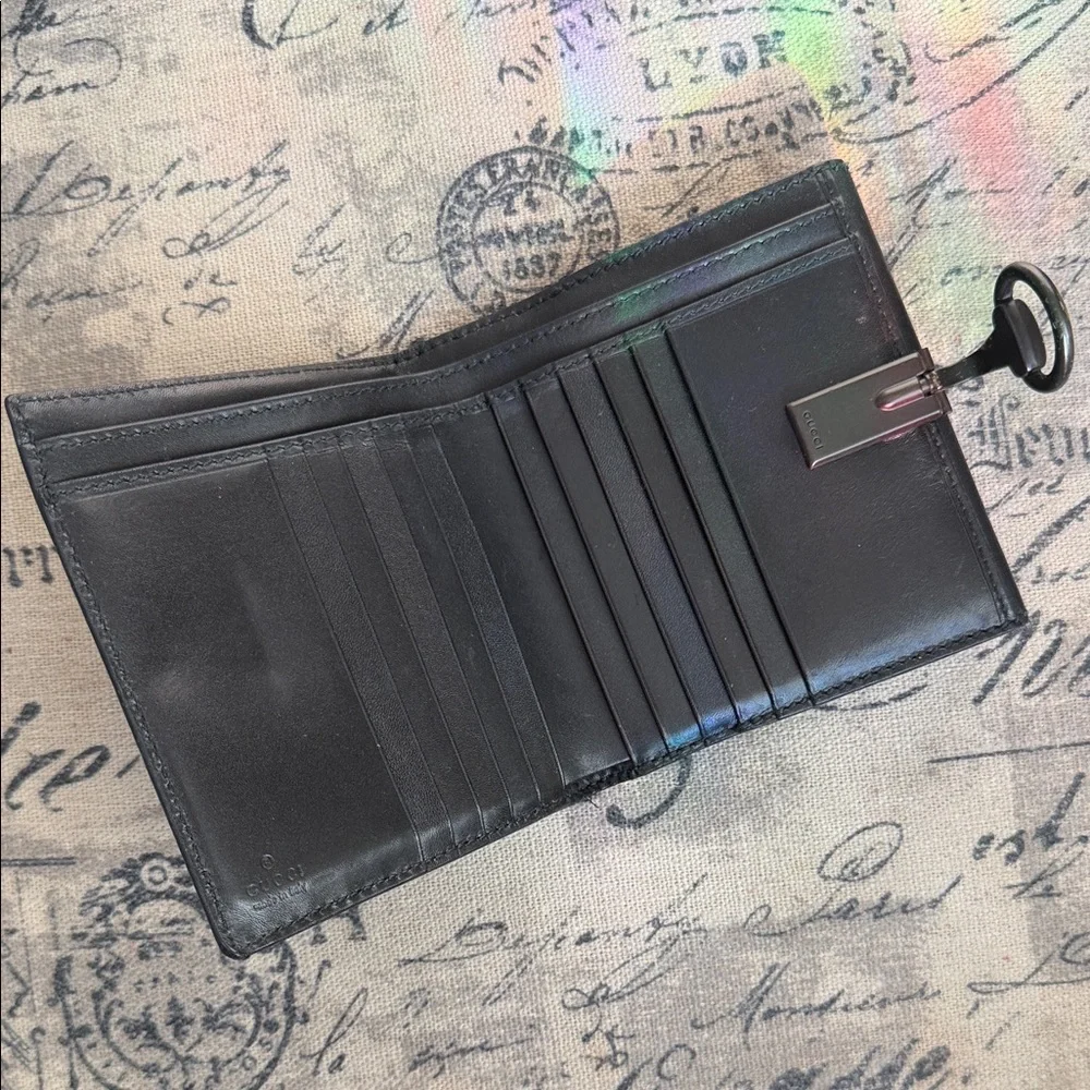 Gucci Black Leather Bifold Wallet w. Brass Ring Horsebit Accent Hardware Vintage